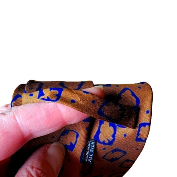 Valentino Garavani Silk Italian Bronze Blue Dots Geometrical Necktie Vintage - Picture 13 of 16
